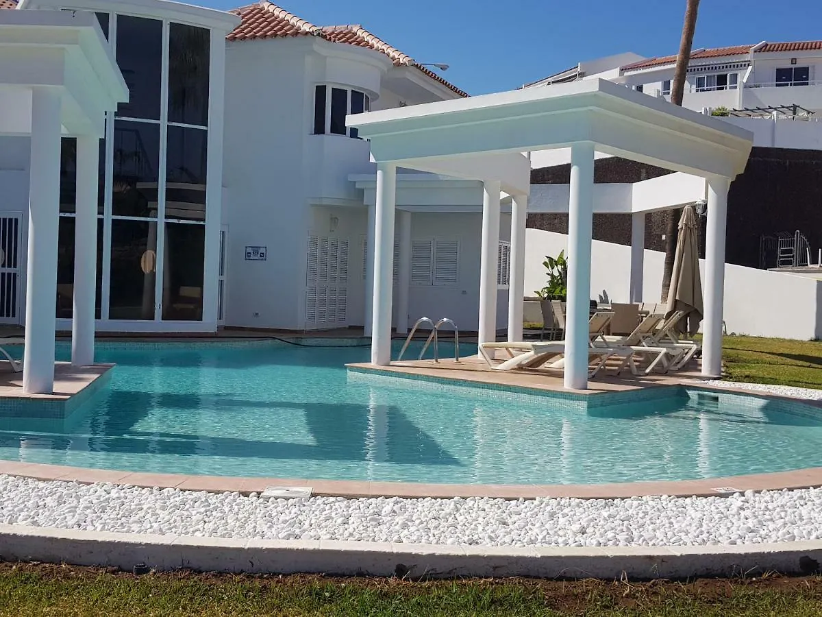 Casa Palmeras Адехе